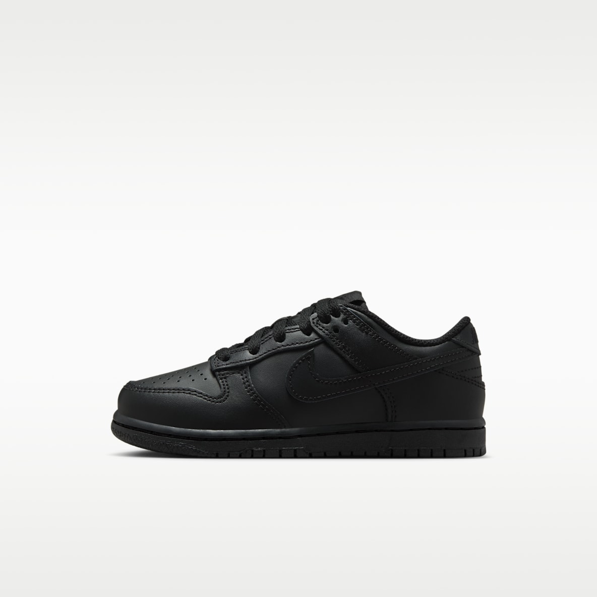 Black Nike Dunk Shoes. Nike.com